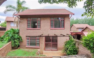 3 Bedroom Townhouse in Pretorius Park