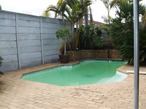 3 Bed House in Soneike