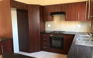 3 Bedroom Simplex in Beacon Bay