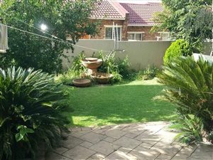 2 Bed Apartment in Glen Marais