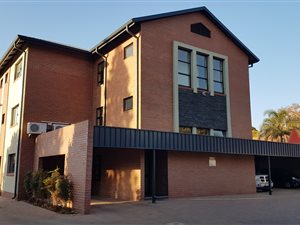 2 Bed Apartment in Baileys Muckleneuk