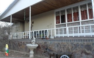 3 Bedroom House in Graaff Reinet