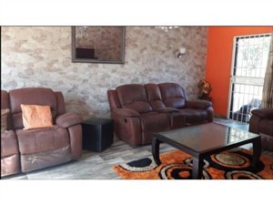 5 Bed House in Lenasia South