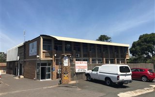 100 m² Commercial space in Pinetown Central