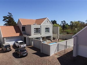 3 Bed Cluster in Vanderbijlpark SW5