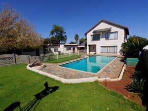 5 Bed House in Modder East