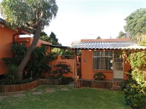 1 Bed Garden Cottage in Primrose