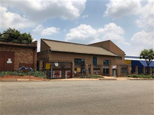 375 m² Industrial space in Meadowdale