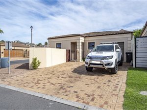 3 Bed House in Brackenfell Central