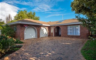 3 Bedroom House in Rome Glen