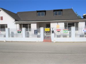 4 Bed House in Knysna Central