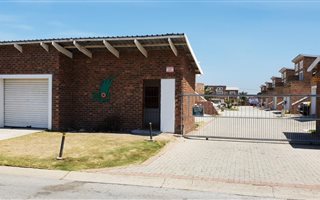 3 Bedroom Townhouse in Bluewater Bay
