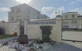 2 Bedroom Apartment in Bloubergstrand