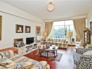 2 Bed Apartment in Fairway