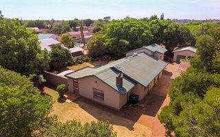 4 Bedroom House in Valhalla