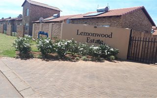 3 Bedroom Cluster in Dawnpark
