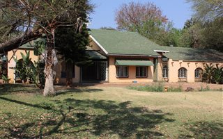 1000 m² Farm in Hartbeespoort Dam