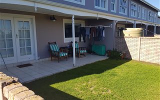 2 Bedroom Duplex in Kingswood