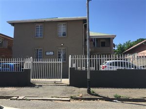 12 Bed Flat in Jeppestown