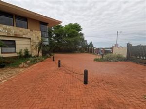 445 m² Commercial space in La Lucia