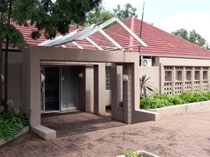 204 m² Commercial space in Edendale