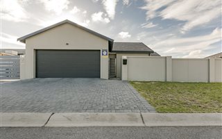 3 Bedroom House in Pinelands