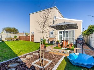 3 Bed Townhouse in Somerset Ridge