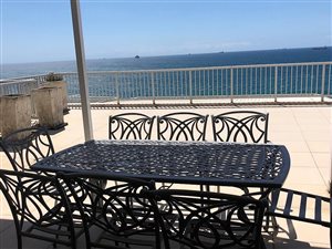 2 Bed Apartment in Umdloti Beach