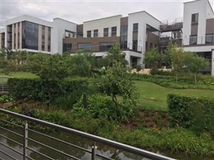 391 m² Office Space in Halfway House