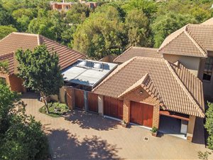 4 Bed House in Leeuwfontein Estate