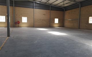 800 m² Industrial space in Linbro Park