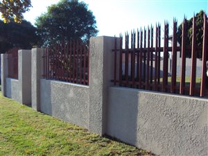 3 Bed House in Roodepoort West