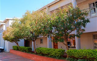 2 Bedroom Apartment in Craighall Park