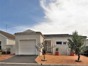 2 Bed House in Sunningdale