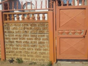 3 Bed House in Etwatwa