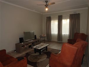 3 Bed Apartment in Pinetown Central
