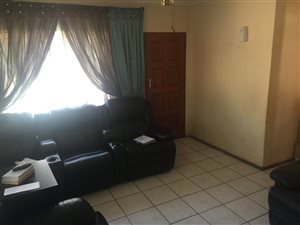 2 Bedroom House in Ivy Park