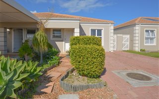 2 Bedroom House in Melkbosstrand