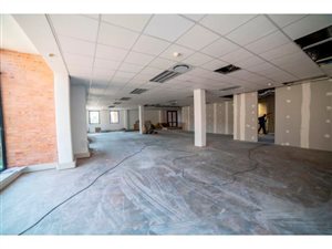 230 m² Office Space in Kloofendal