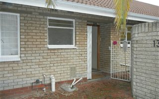 3 Bedroom Townhouse in Norkem Park