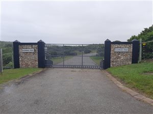 760 m² Land available in Boesmansriviermond