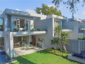 3 Bed Duplex in Melrose