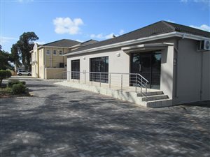 285 m² Office Space in Newton Park