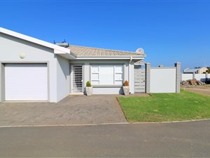 3 Bed Townhouse in Gonubie