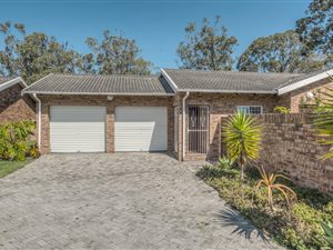 3 Bed Townhouse in Glenroy Park