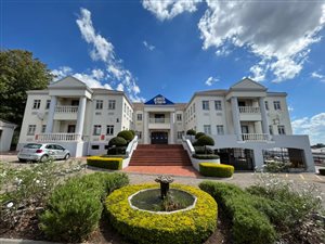 1414 m² Commercial space in Bryanston