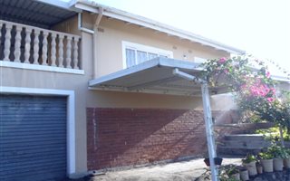 4 Bedroom House in Chatsworth Central