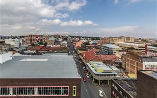 1 Bedroom Apartment in City & Suburban (Maboneng)