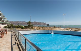 2 Bedroom Apartment in Strand Central