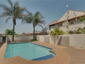 1 Bed Apartment in Rewlatch